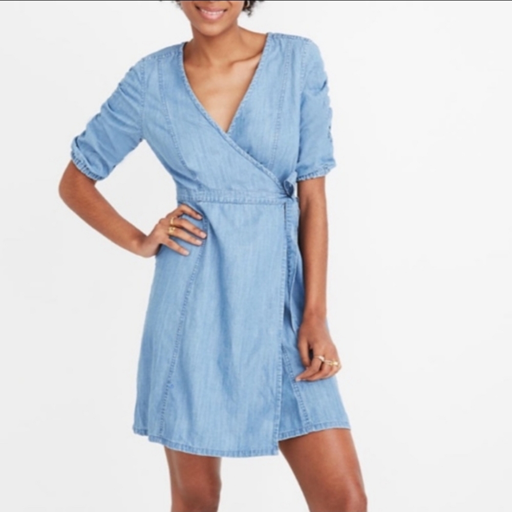 Madewell Denim Chambre Shirred Sleeve Wrap Dress